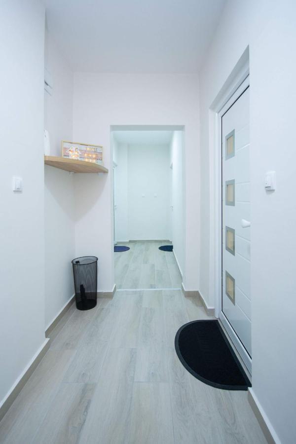 Hotel Cvetni Trg Belgrado Esterno foto