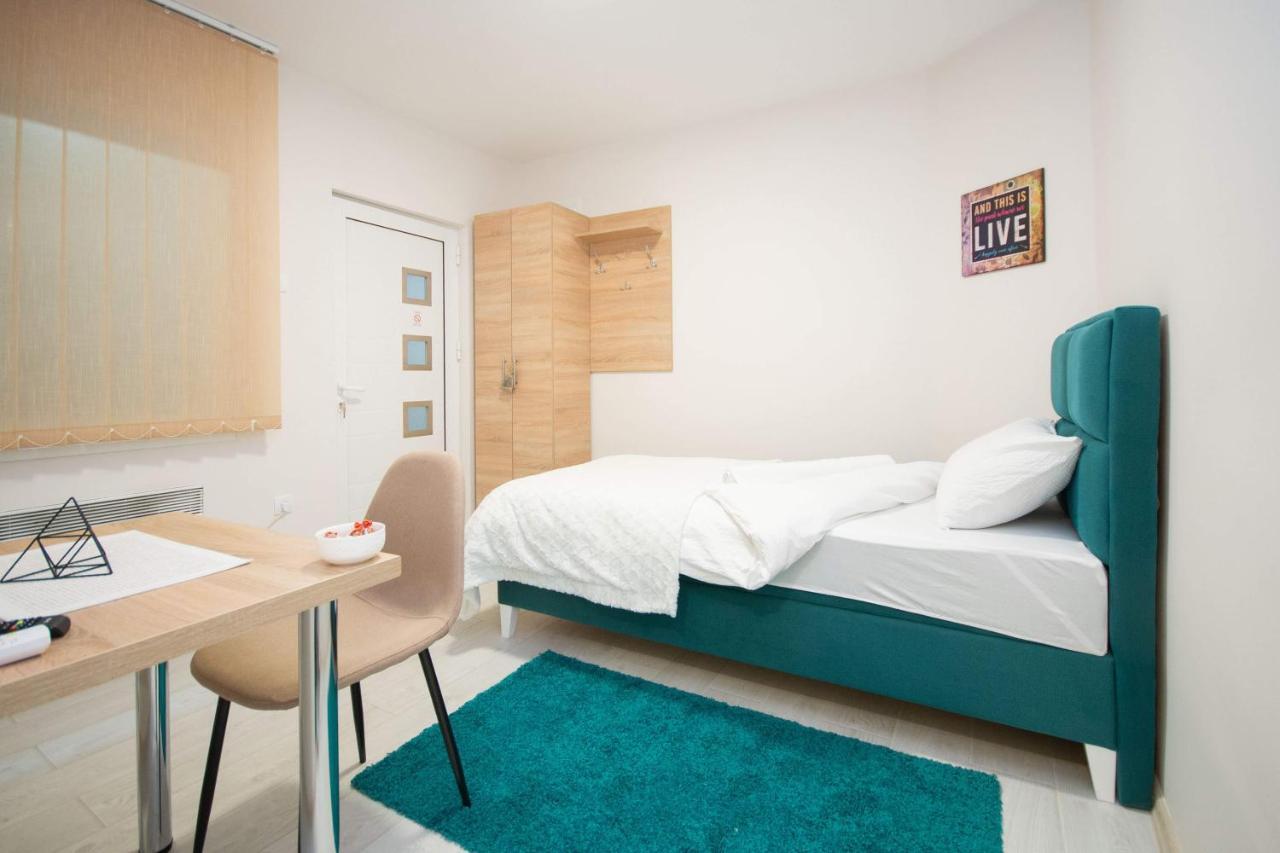 Hotel Cvetni Trg Belgrado Esterno foto
