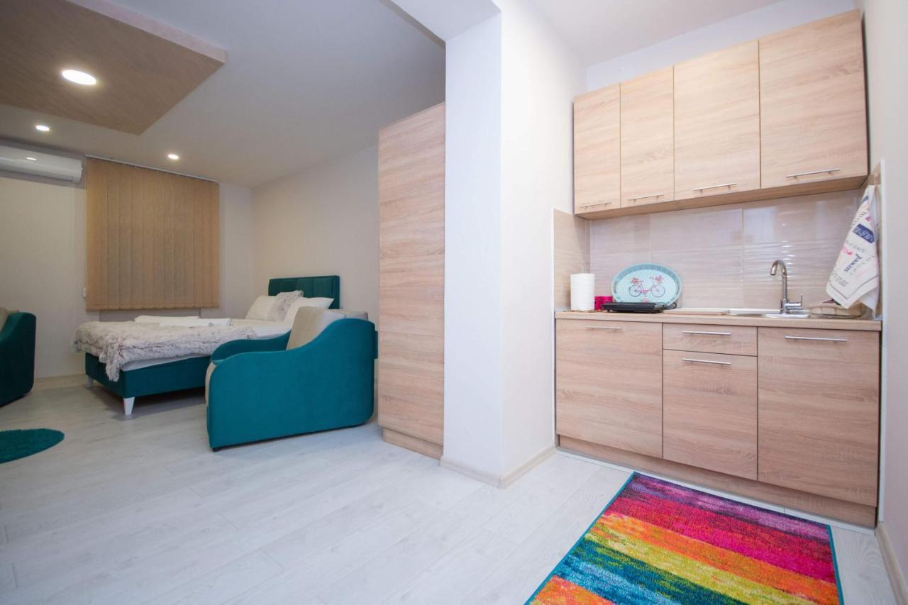 Hotel Cvetni Trg Belgrado Esterno foto